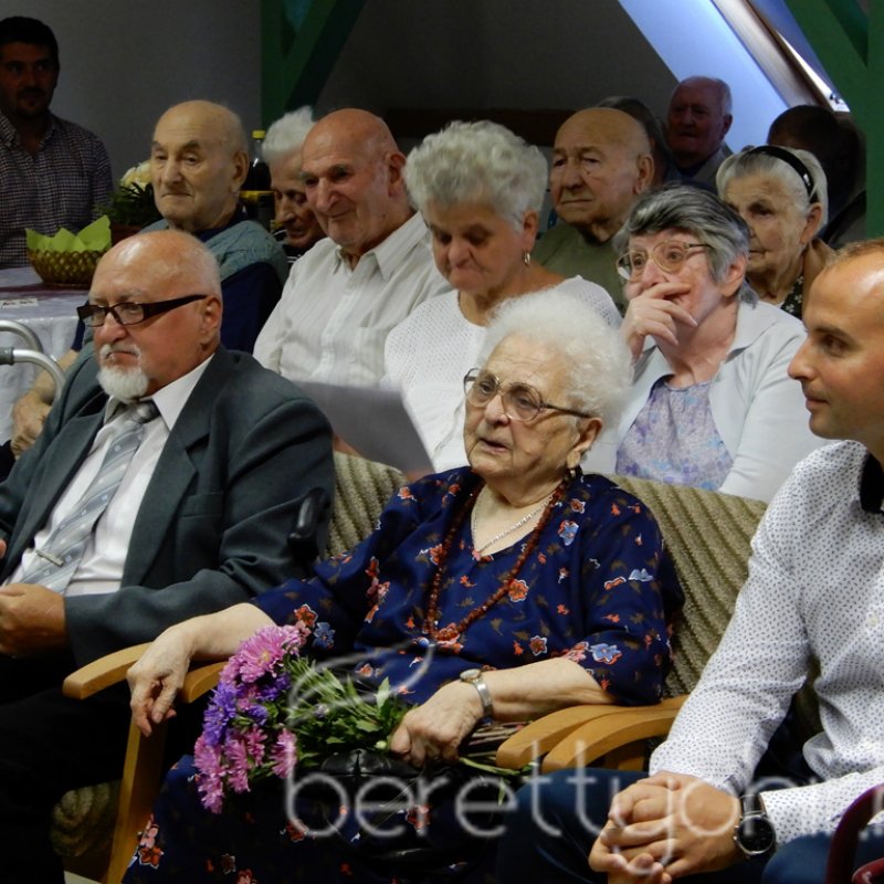 Marika néni 90 éves 22